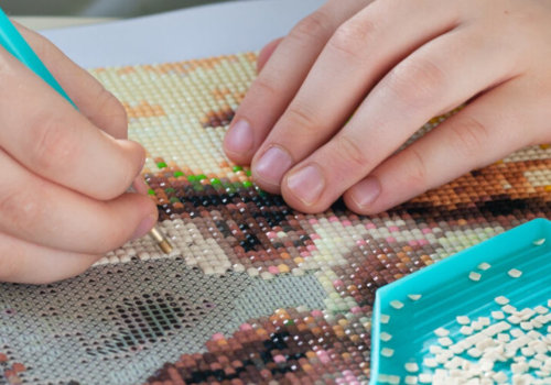 What are the different types of diamond painting?